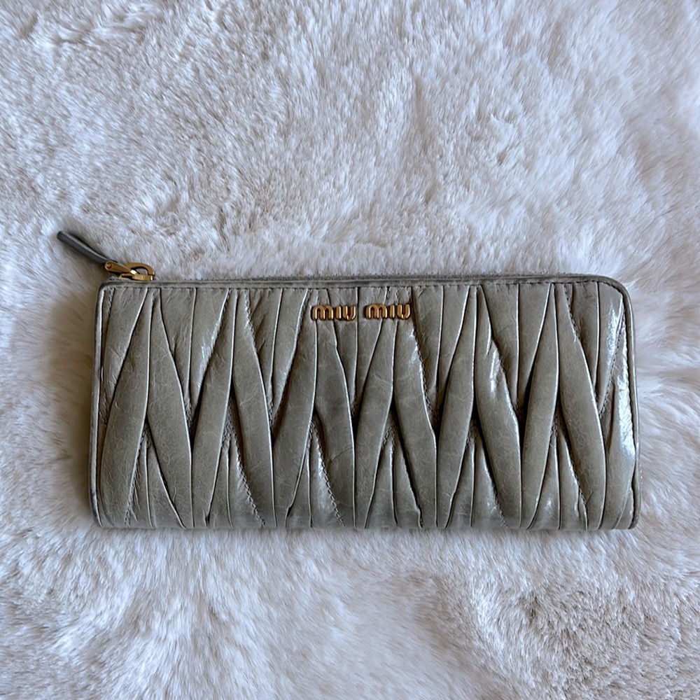 Miu Miu Matelasse Half Zip Long Wallet in Light Gray
